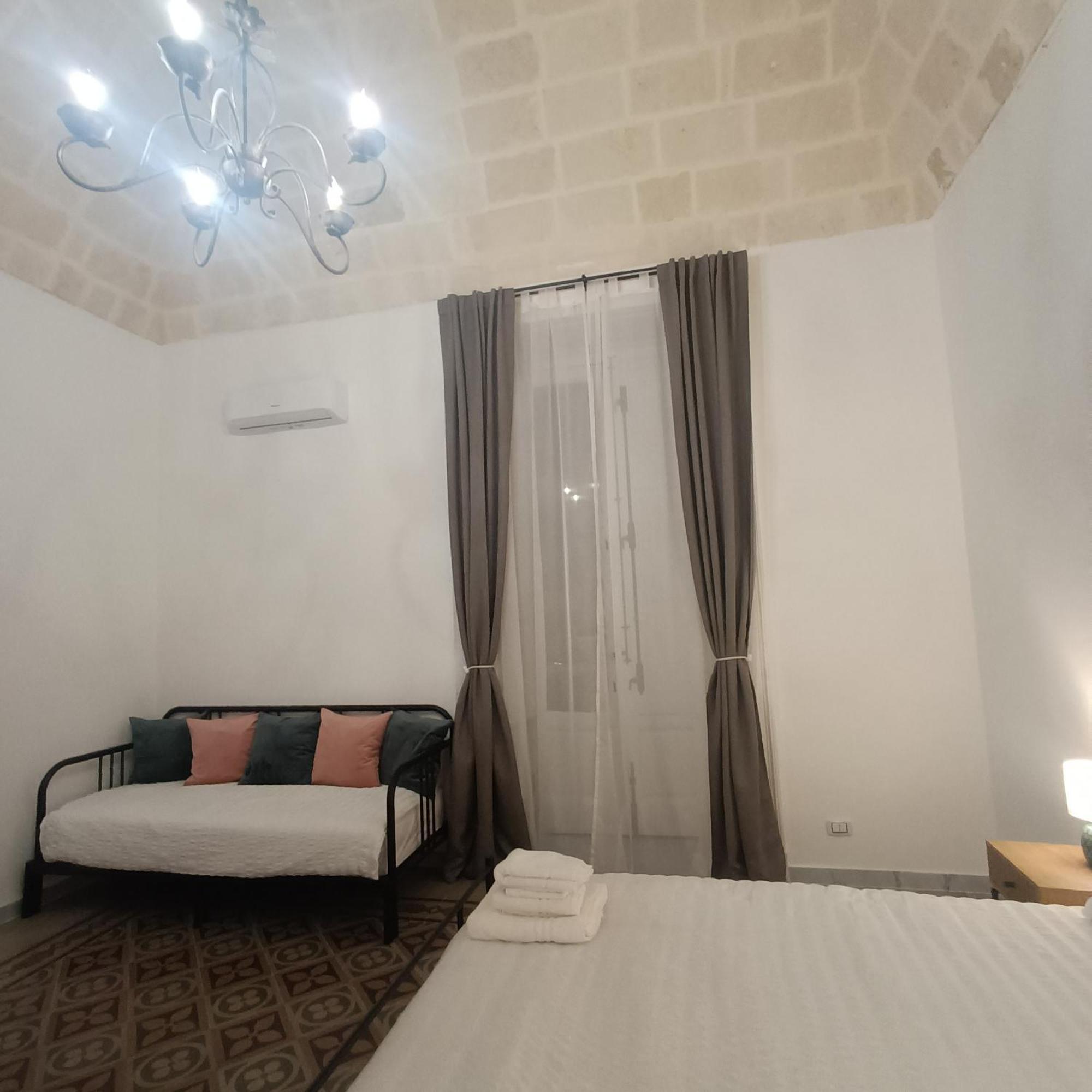 Dimora Tarantina Hotell Taranto Eksteriør bilde