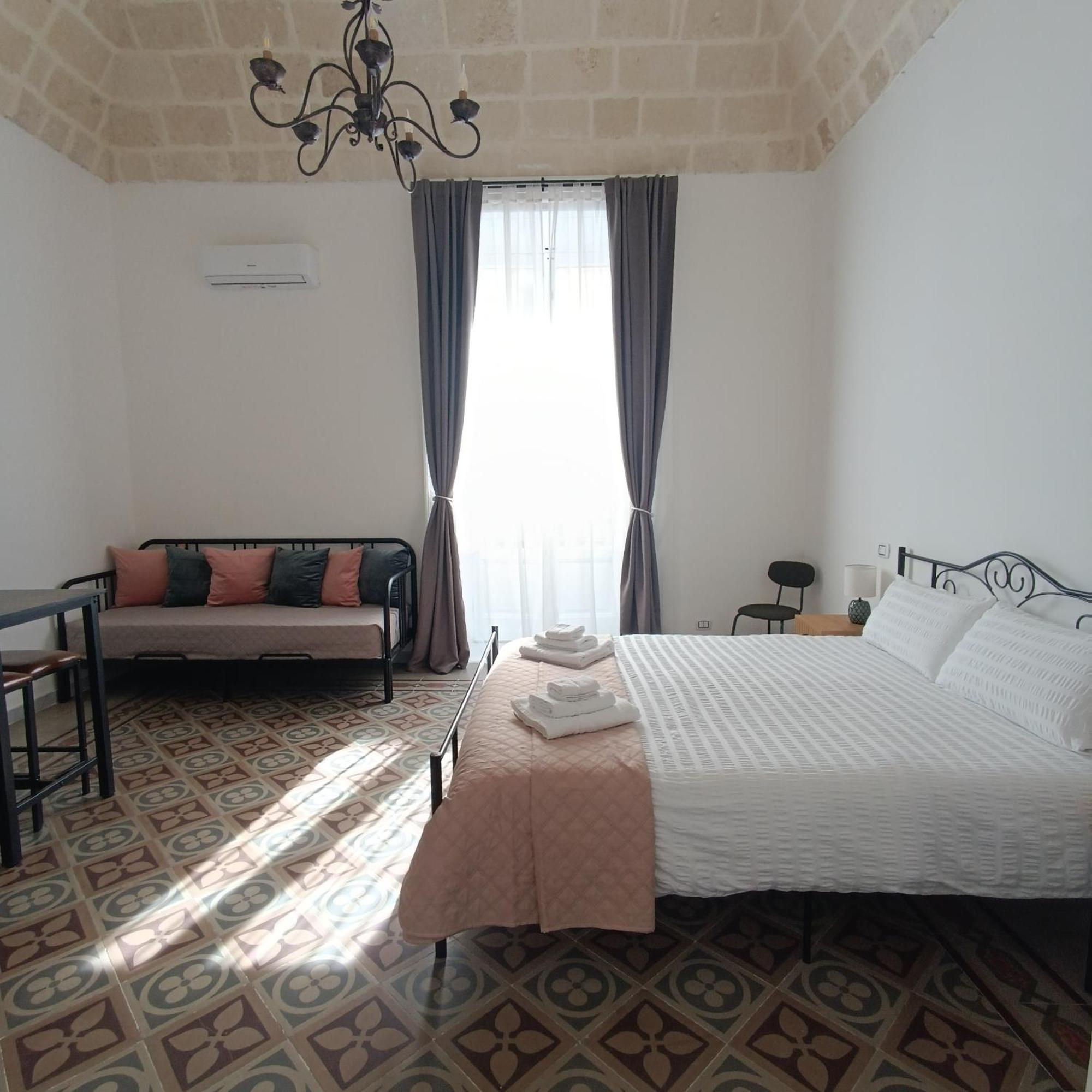 Dimora Tarantina Hotell Taranto Eksteriør bilde